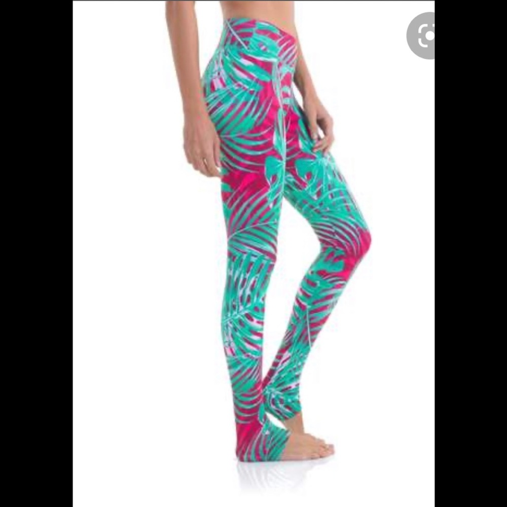 NWT Liquido Active OM Legging Palm Dreams